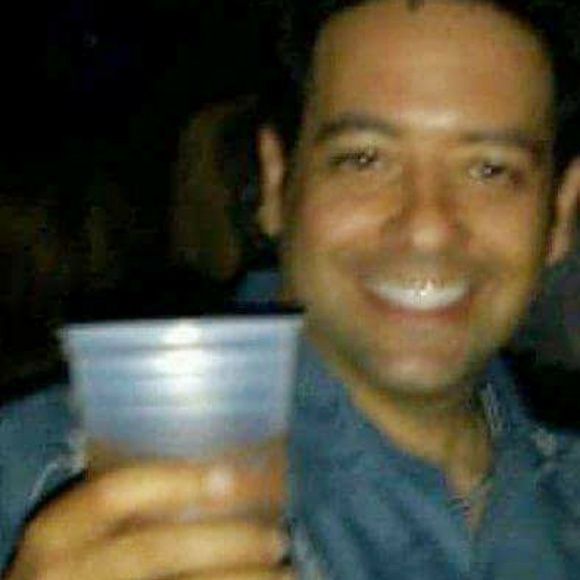 Meet your Posher, Jose - Picture 2 of 3